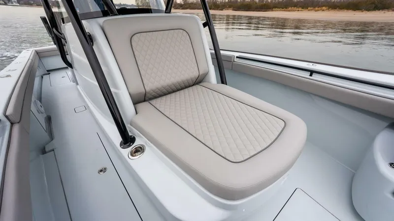 Slide: The Image of Valhalla Boatworks V-33 2023 - 5819328