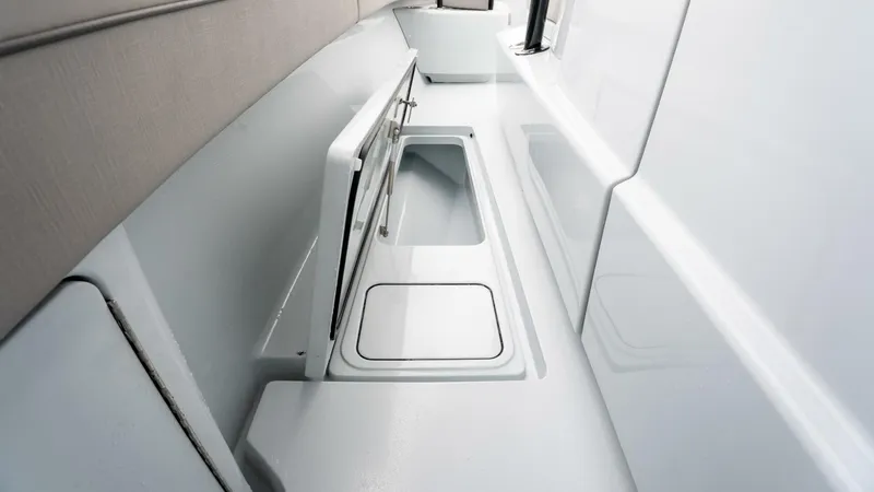 Slide: The Image of Valhalla Boatworks V-33 2023 - 5819327