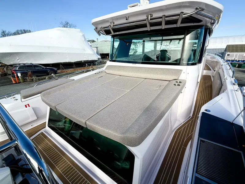 Slide: The Image of Axopar 45 XC Cross Cabin 2024 - 5819357