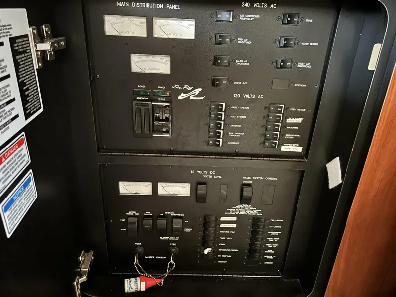 Slide: The Image of Sea Ray 480 Sedan Bridge 2003 - 5823830