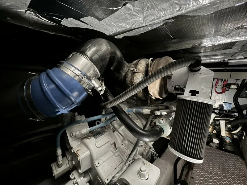 Slide: The Image of Sea Ray 480 Sedan Bridge 2003 - 5823833