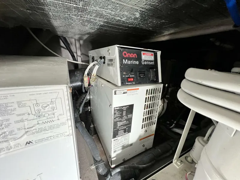 Slide: The Image of Sea Ray 480 Sedan Bridge 2003 - 5823842