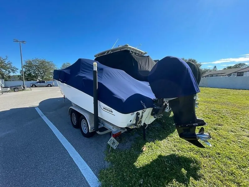 Slide: The Image of Boston Whaler 230 DANTLESS 2008 - 5819859