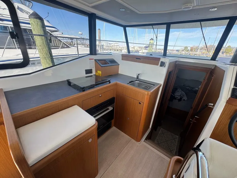 Slide: The Image of Beneteau 35 2023 - 5820197