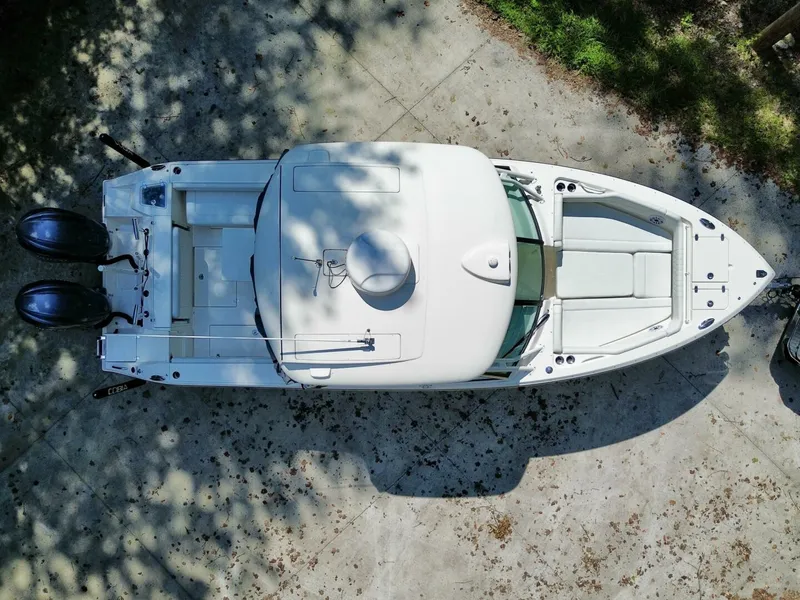 Slide: The Image of Cobia 280 DC 2022 - 5822005