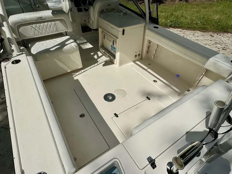 Slide: The Image of Cobia 280 DC 2022 - 5822107