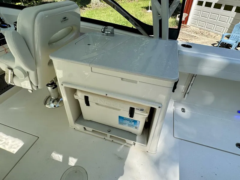 Slide: The Image of Cobia 280 DC 2022 - 5822035