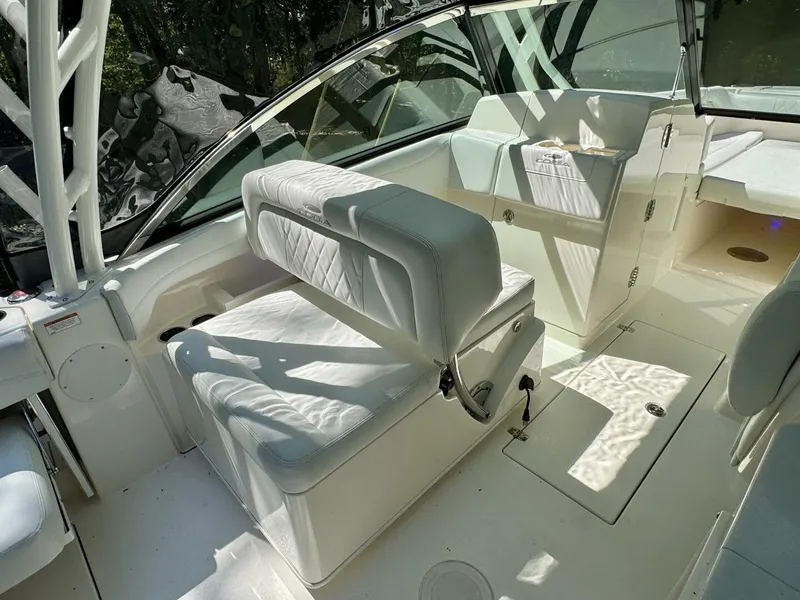 Slide: The Image of Cobia 280 DC 2022 - 5822042