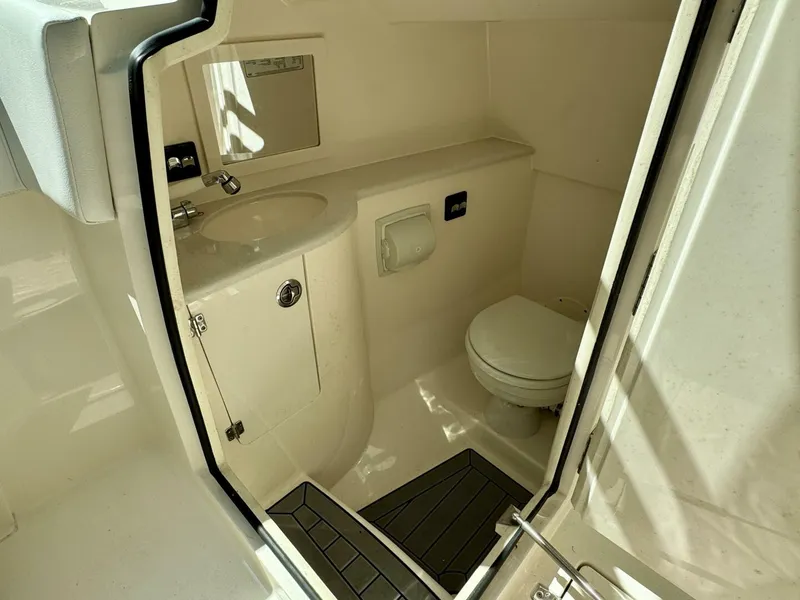 Slide: The Image of Cobia 280 DC 2022 - 5822052