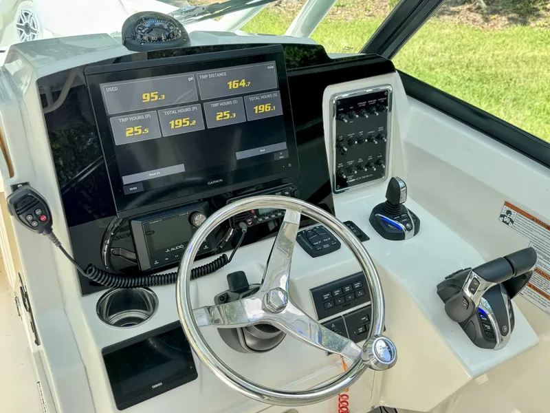 Slide: The Image of Cobia 280 DC 2022 - 5822061