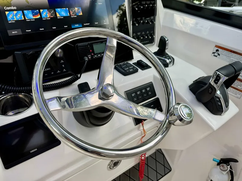 Slide: The Image of Cobia 280 DC 2022 - 5822065