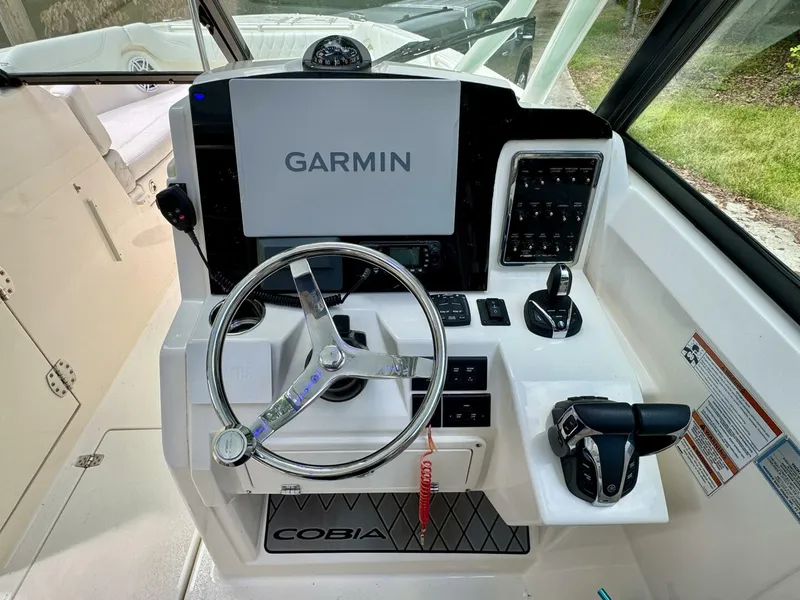 Slide: The Image of Cobia 280 DC 2022 - 5822072