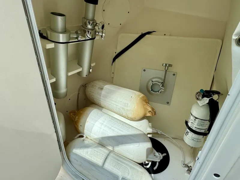 Slide: The Image of Cobia 280 DC 2022 - 5822076