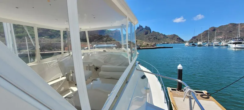 Slide: The Image of Offshore Yachts 48 Sedan 1989 - 5821598