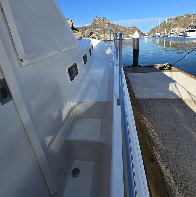 Slide: The Image of Offshore Yachts 48 Sedan 1989 - 5821592