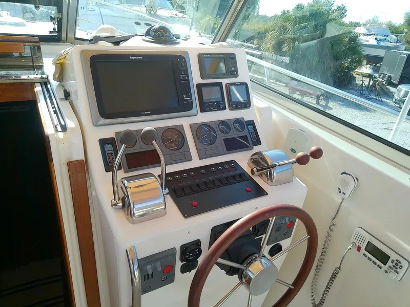 Slide: The Image of Sabre 36 Express 2002 - 5835247