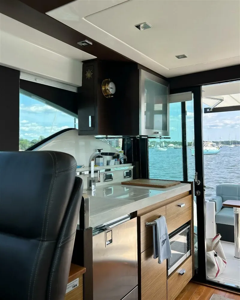 Slide: The Image of Tiara C39 Coupe 2017 - 5821697