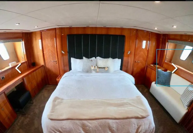 Slide: The Image of Sunseeker Predator 82 2006 - 5821957