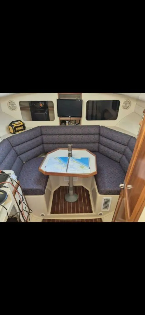 Slide: The Image of Albin Family Cruiser 2004 - 5821980