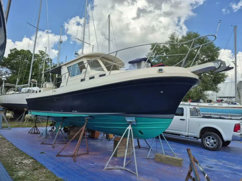 Slide: The Image of Albin Family Cruiser 2004 - 5821983