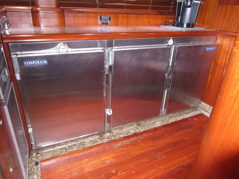 Slide: The Image of Custom Refrigeration - 5830705