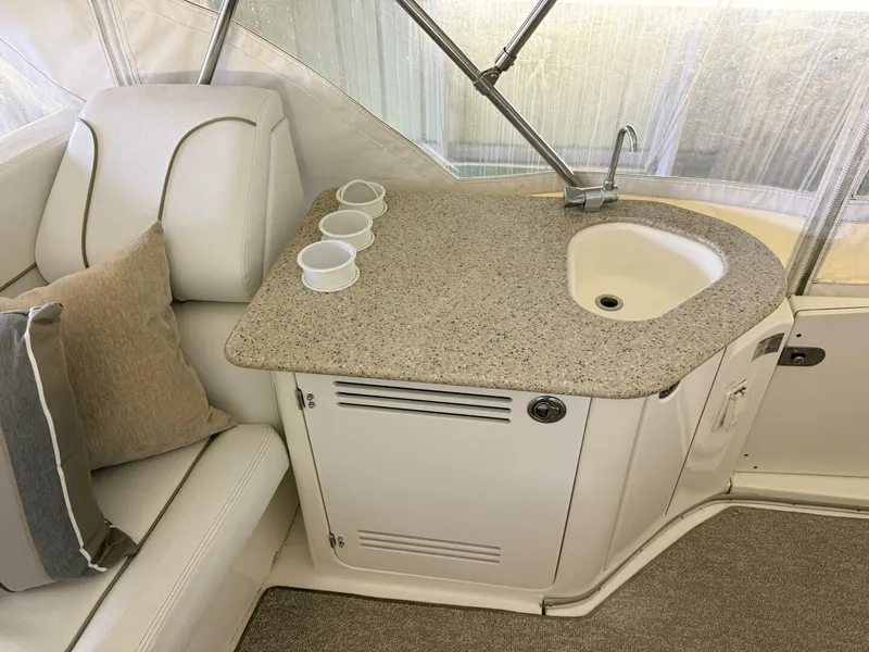 Slide: The Image of Silverton 38 Sport Bridge 2006 - 5822340