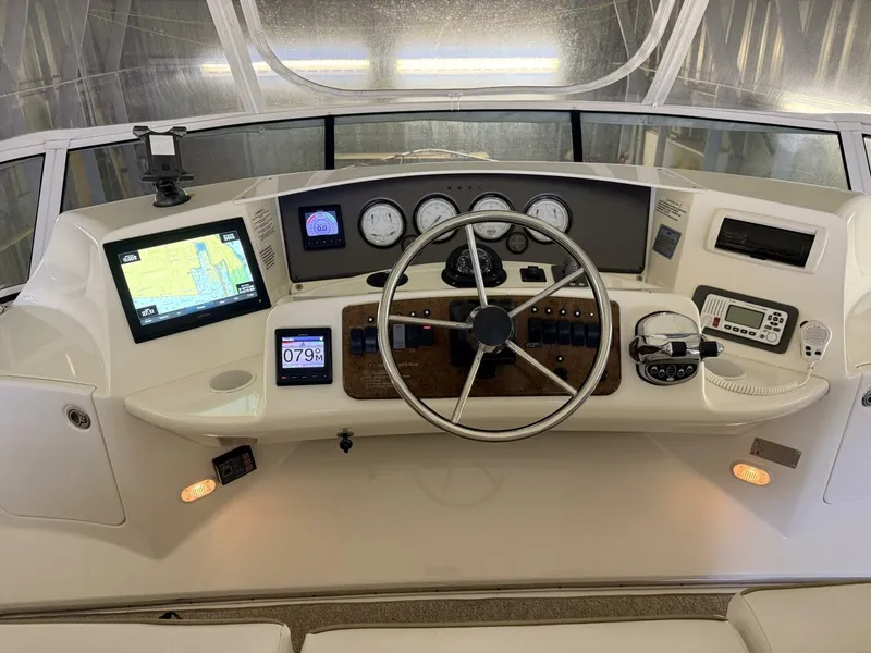 Slide: The Image of Silverton 38 Sport Bridge 2006 - 5822347