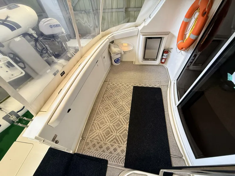 Slide: The Image of Silverton 38 Sport Bridge 2006 - 5822330