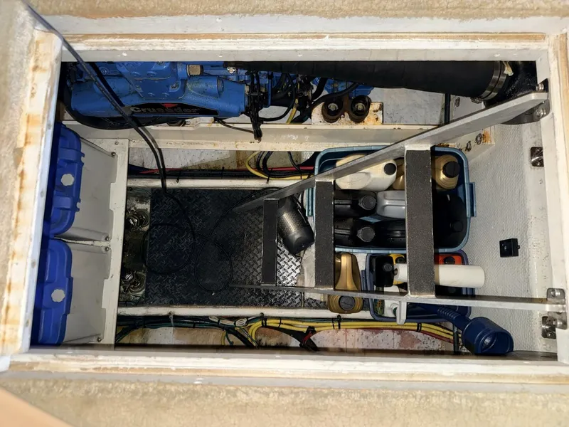 Slide: The Image of Silverton 38 Sport Bridge 2006 - 5822335