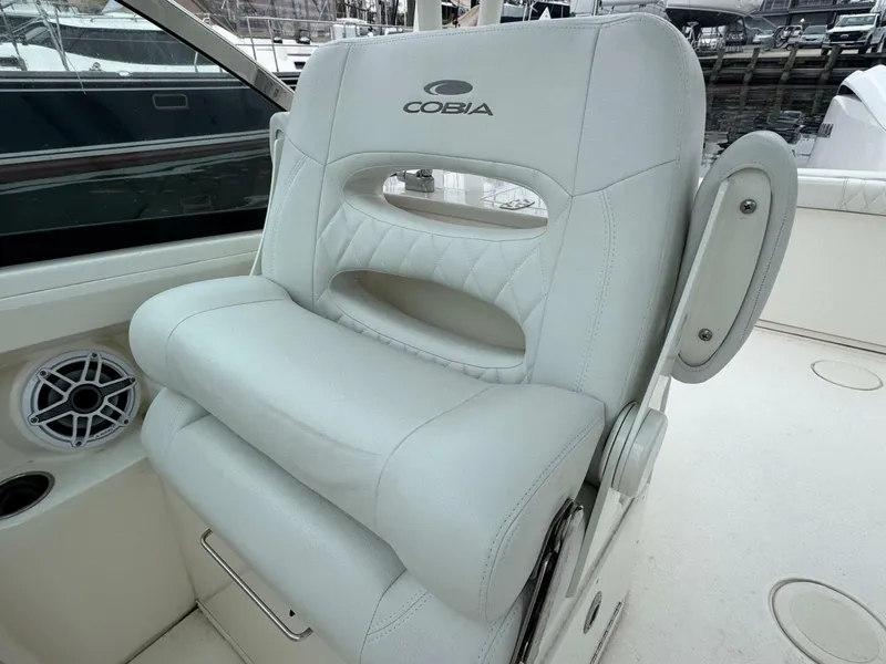 Slide: The Image of Cobia 240 DC 2024 - 5822489
