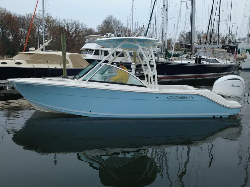 Slide: The Image of Cobia 240 DC 2024 - 5822476