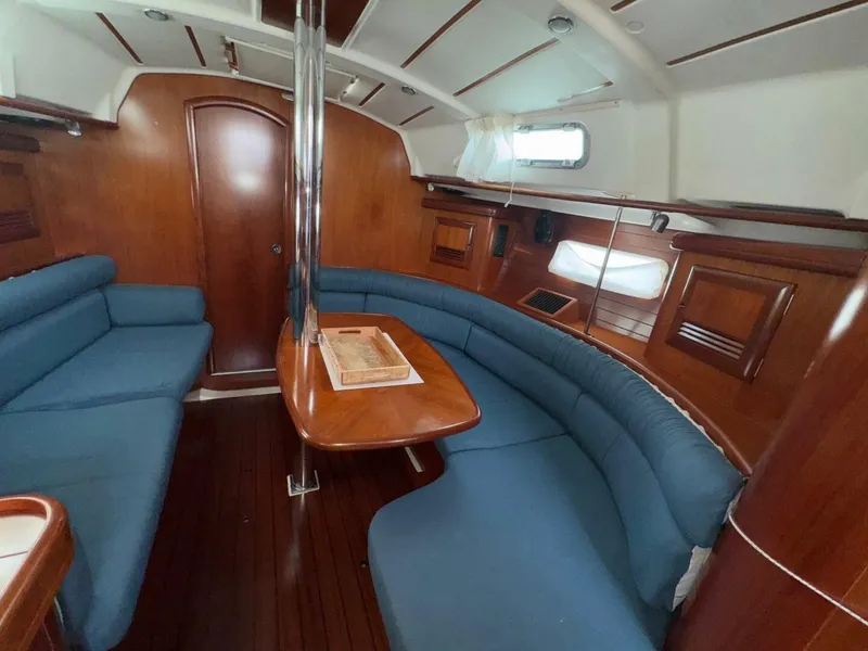 Slide: The Image of Beneteau 361 2002 - 5822522