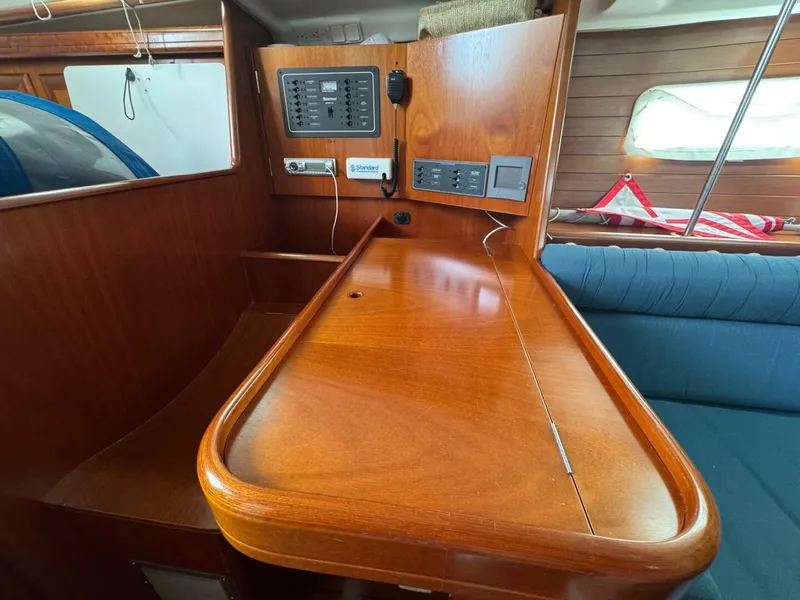 Slide: The Image of Beneteau 361 2002 - 5822519