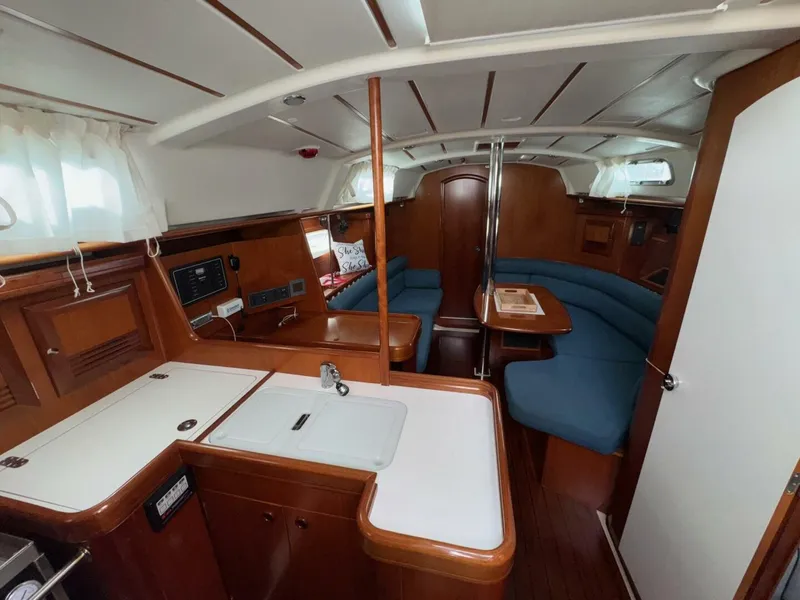 Slide: The Image of Beneteau 361 2002 - 5822524