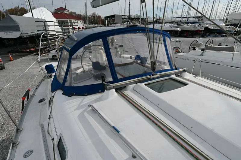 Slide: The Image of Beneteau 361 2002 - 5822514