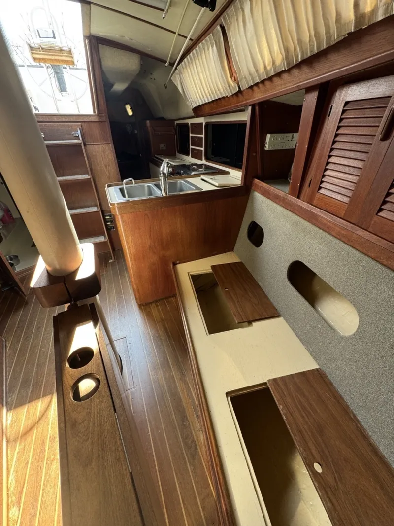 Slide: The Image of S2 36 1986 - 6045992