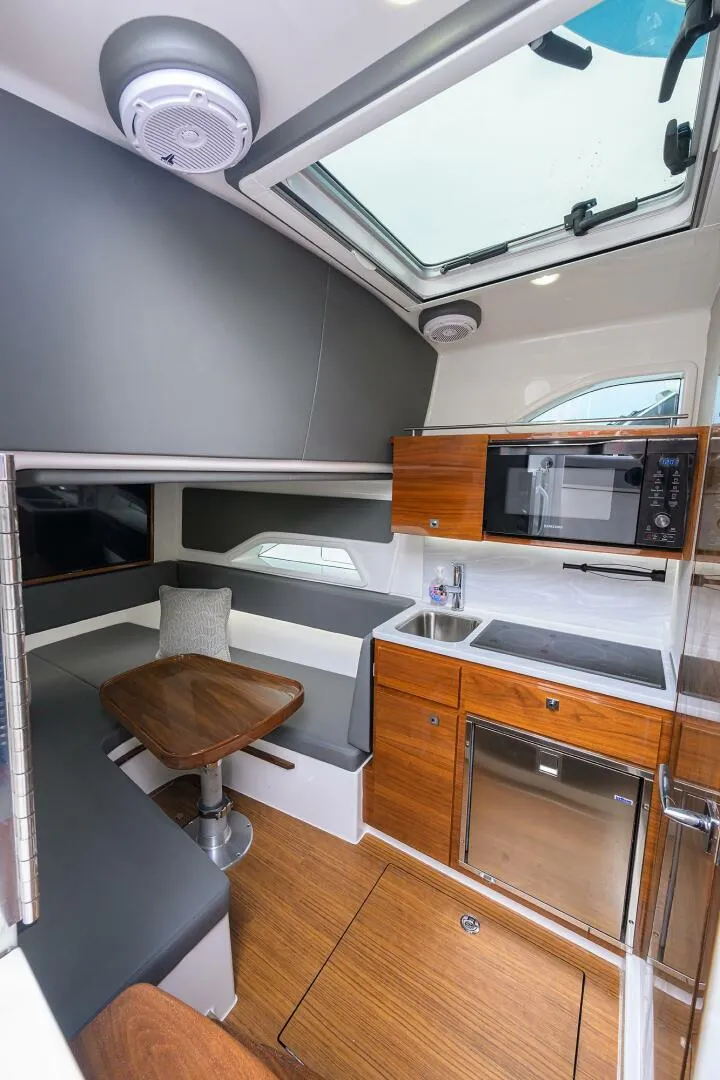 Slide: The Image of Cabin - 5823441