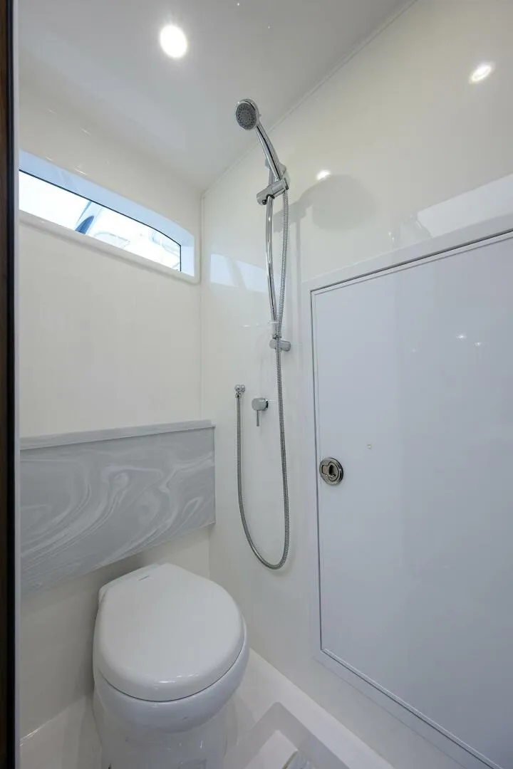 Slide: The Image of Head - 5823573