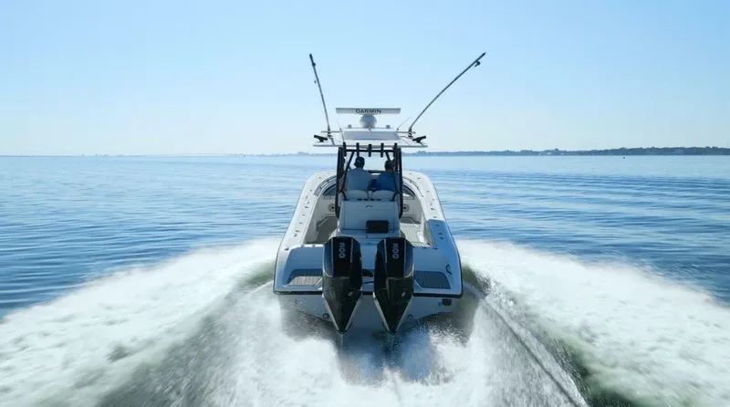 Slide: The Image of Yellowfin 32 Luhn 32- Profile 2023 Yellowfin 32 Center Console Luhn 32 - 5823380