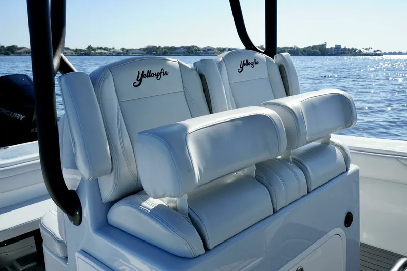 Slide: The Image of Yellowfin 32 Luhn 32- Center Console Seating 2023 Yellowfin 32 Center Console Luhn 32 - 7654593