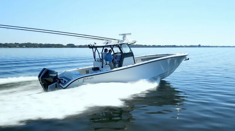 Slide: The Image of Yellowfin 32 Luhn 32- Profile 2023 Yellowfin 32 Center Console Luhn 32 - 7654570