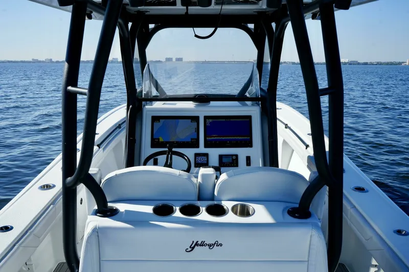 Slide: The Image of Yellowfin 32 Luhn 32- Center Console 2023 Yellowfin 32 Center Console Luhn 32 - 7654594