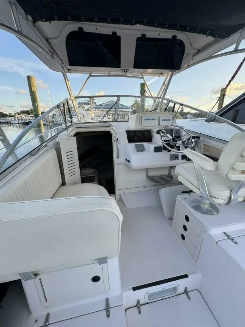 Slide: The Image of Grady-White Marlin 300 2000 - 5827011