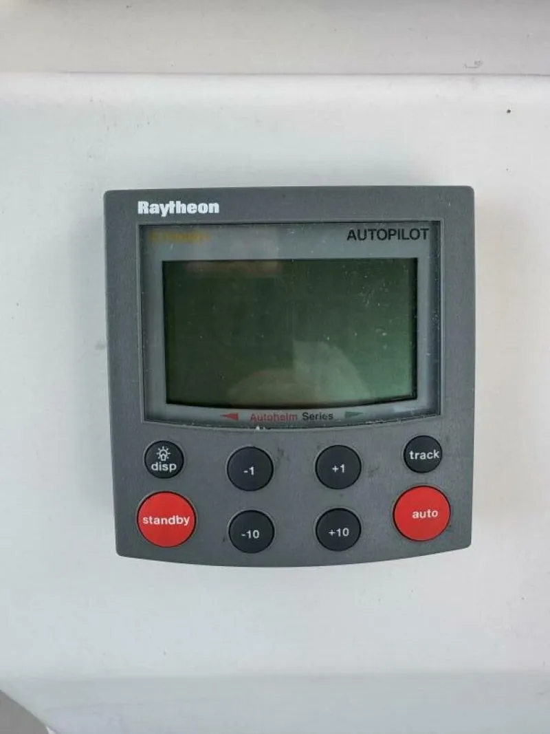 Slide: The Image of Grady-White Marlin 300 2000 - 5827007