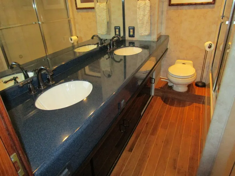 Slide: The Image of Master Head - 5864544