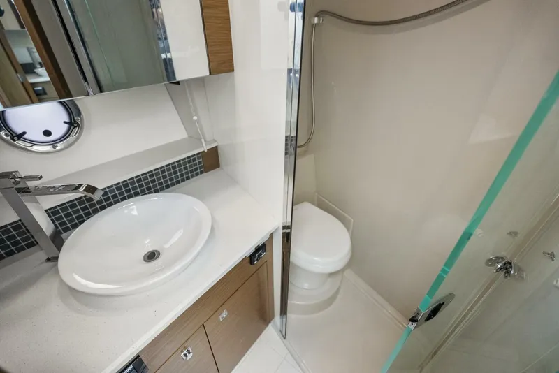 Slide: The Image of Cruisers Yachts 45 2014 - 5823709