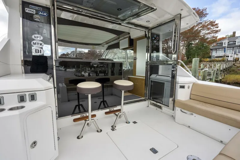 Slide: The Image of Cruisers Yachts 45 2014 - 5823725