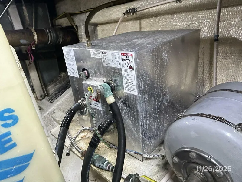 Slide: The Image of 42' Grand Banks water heater - 5824602