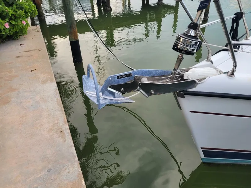 Slide: The Image of Hunter 376 1997 - 5824821