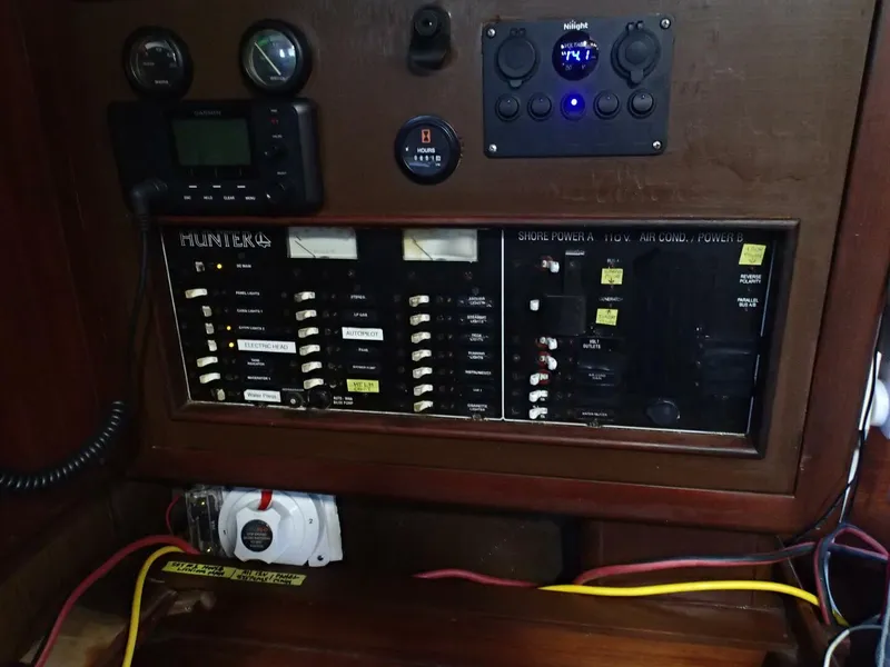 Slide: The Image of Hunter 376 1997 - 5827276